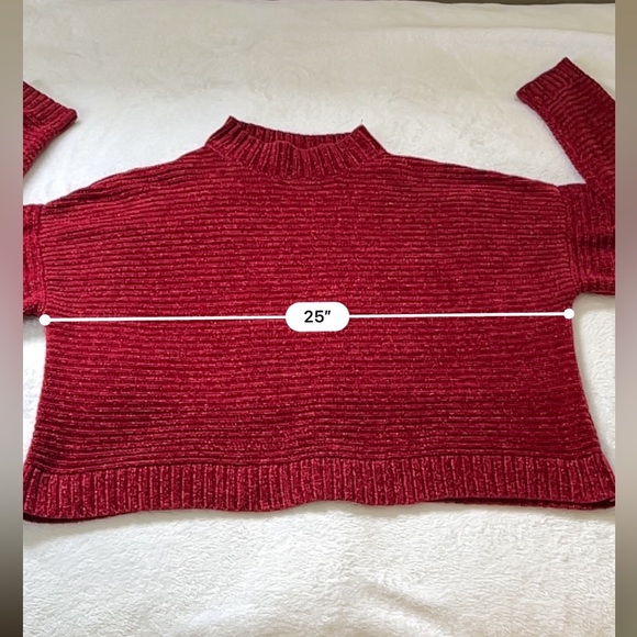 Chenille Maroon Crop Sweater L | Cozy Fall Style - Picture 6 of 13